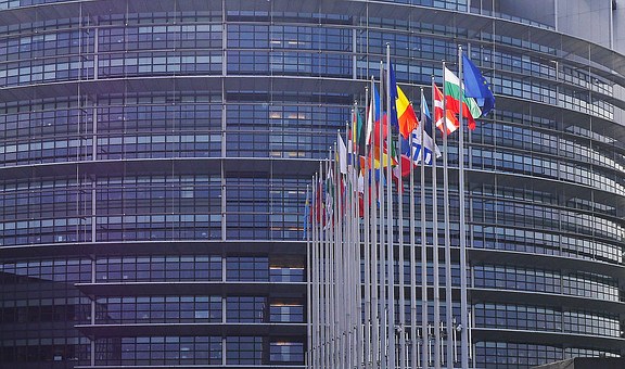 european-parliament-1274765__340 (1)